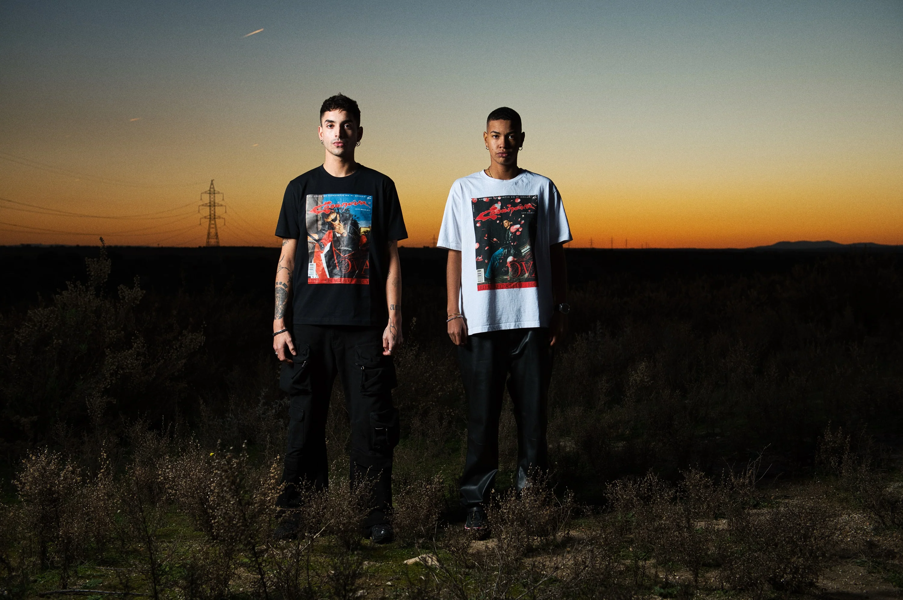 CAMISETA MAGAZINE BLANCA - Image 4